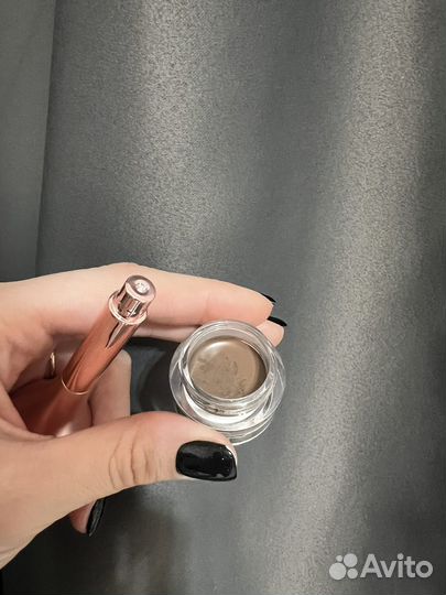 Помадка для бровей