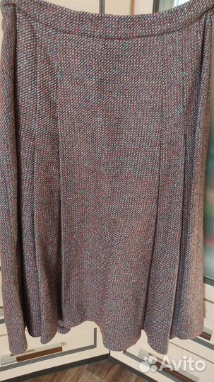 Костюм женский юбка и пиджак 46