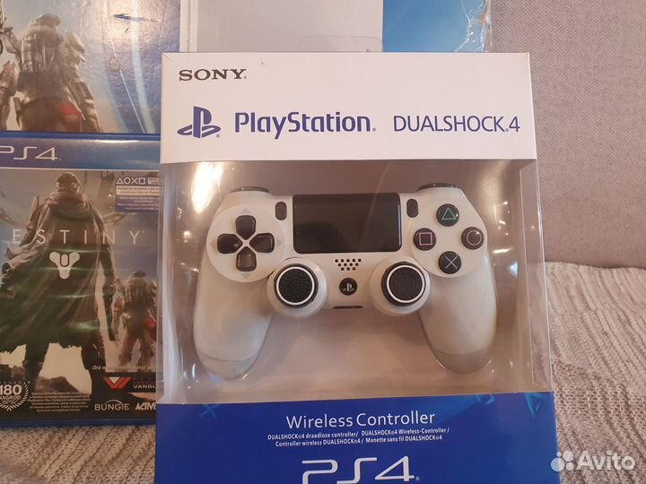 Sony playstation 4 (белая) + Ps plus