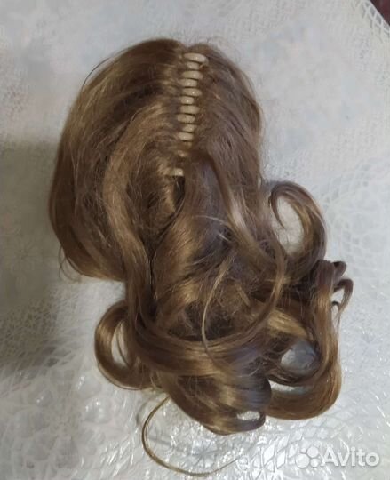 Хвост шиньон на крабе