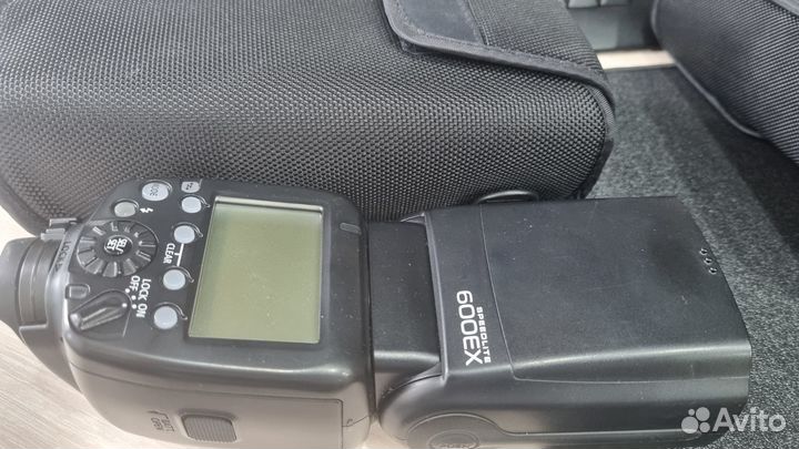 Вспышка canon