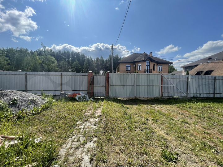 Дом 445,6 м² на участке 20 сот.