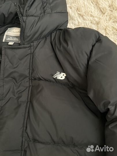 Пуховик new balance