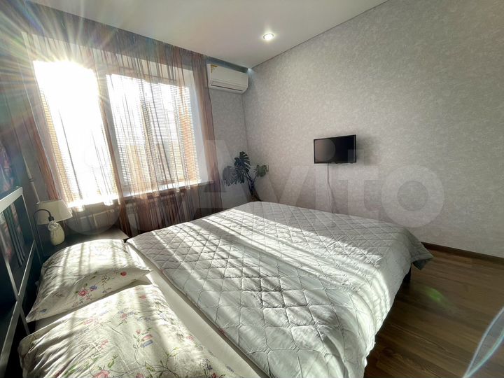 2-к. квартира, 55 м², 9/9 эт.