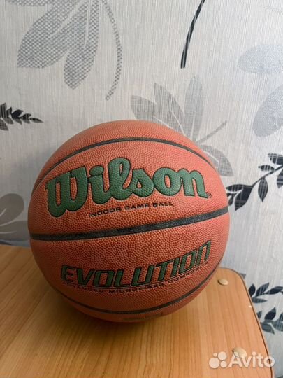 Баскетбольный мяч wilson evolution