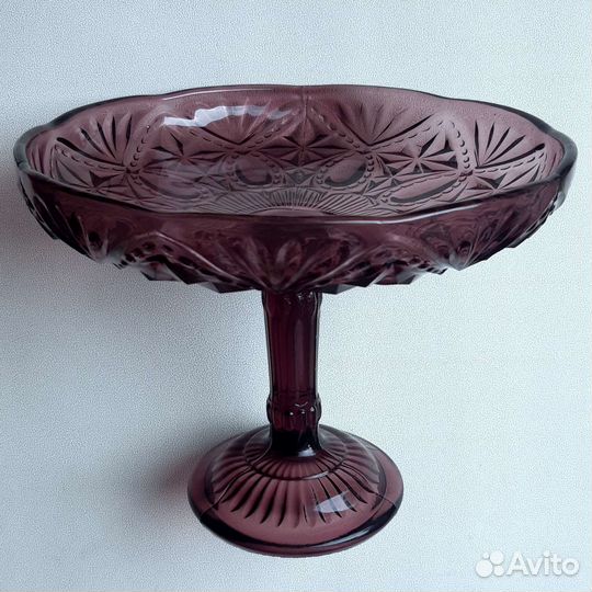 Старинная ваза для фруктов, Цветное стекло