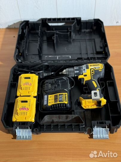 Dewalt Бесщеточная дрель/шуруповерт DCD791P2