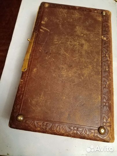 Старинный фотоальбом