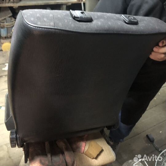 Водительское сиденье Volkswagen Passat