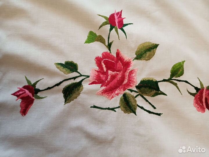 Кружевная вышитая дорожка