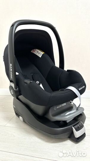 Автокресло Maxi-Cosi CabrioFix + База FamilyFix