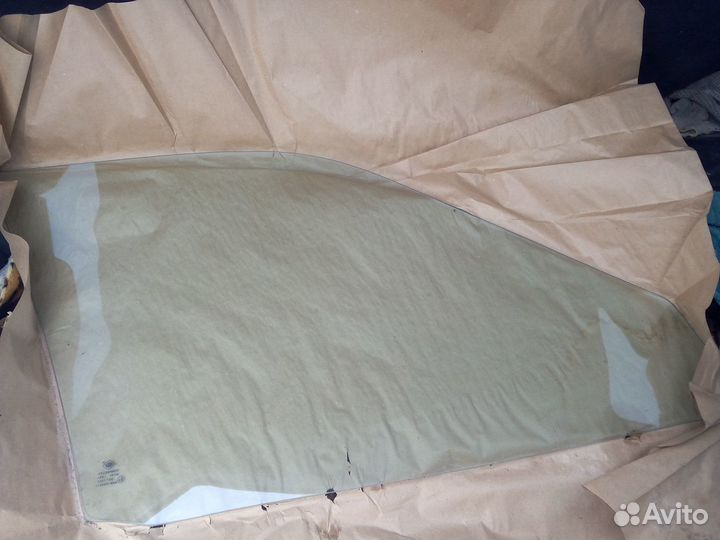 Стекло переднее левое опускное toyota tercel/corsa