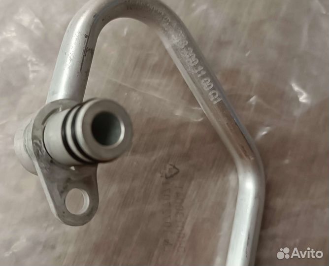 Трубка системы охлаждения Mercedes-Benz