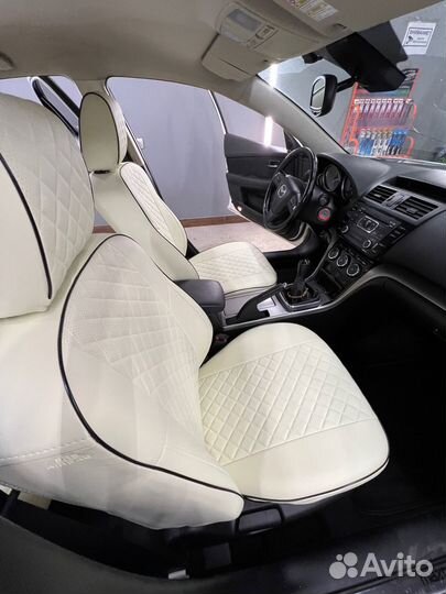 Чехлы из экокожи на Mazda