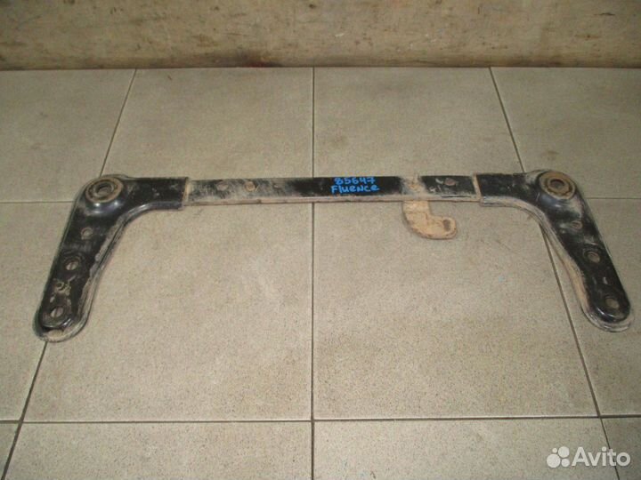 Балка передняя поперечная Renault Fluence