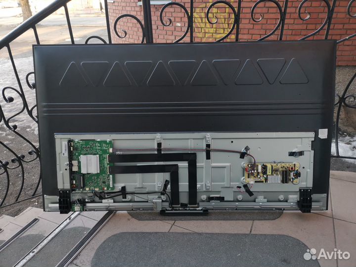 Телевизор TCL 55P717 (Разбор) (По запчастям)