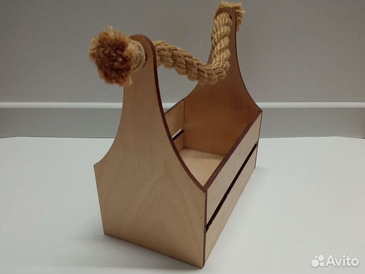 Корзина плетёная для подарков