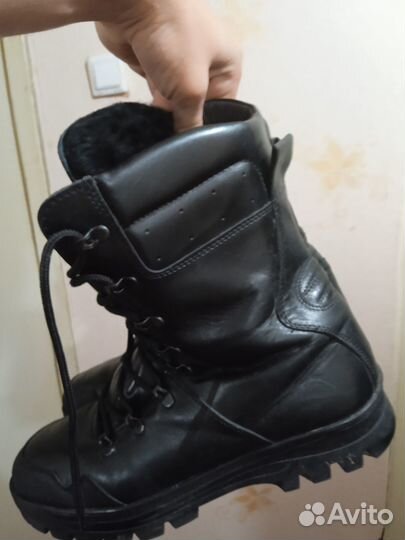 Продам Берцы