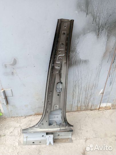 Стойка средняя правая hyundai santa fe 3 (DM)