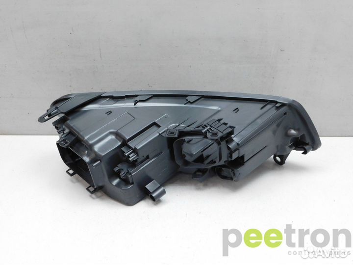 Б/У Б/У Корпус фары левой новая До 2014г. Ксенон