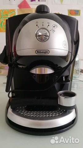Кофеварка рожковая DeLonghi (Италия) не китай