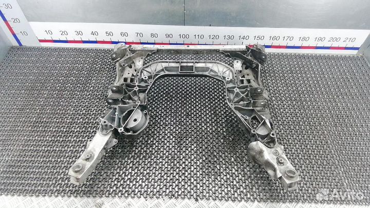 Балка передняя/подрамник BMW 7-Series