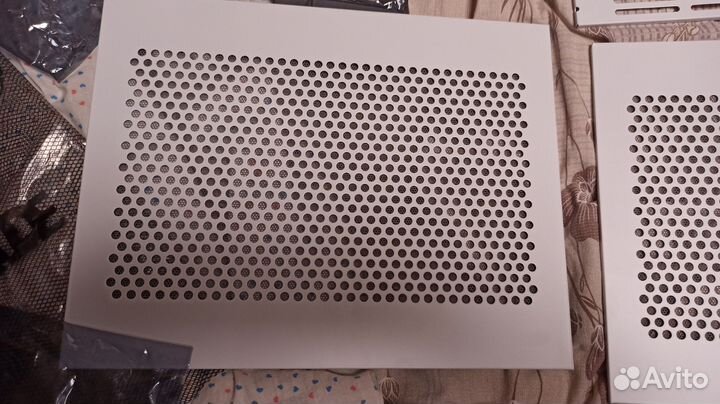 Боковая крышка от корпуса nr200p