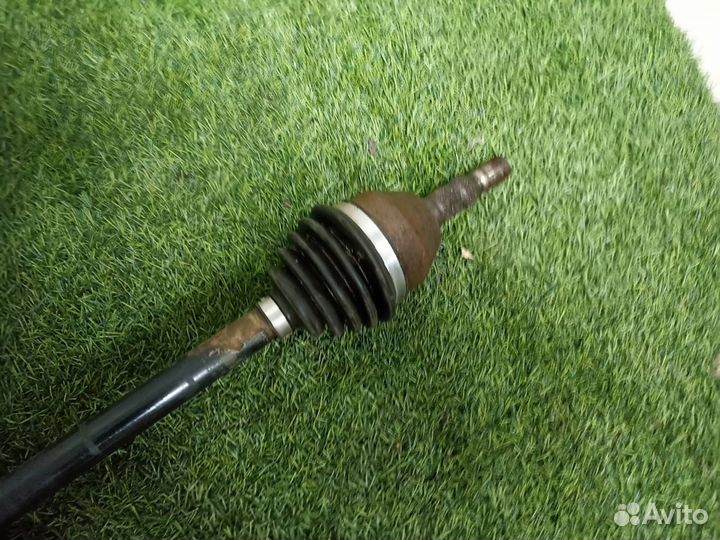 Полуось (привод) передний правый Opel Zafira B