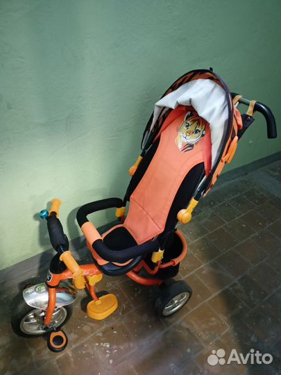 Трехколесный велосипед