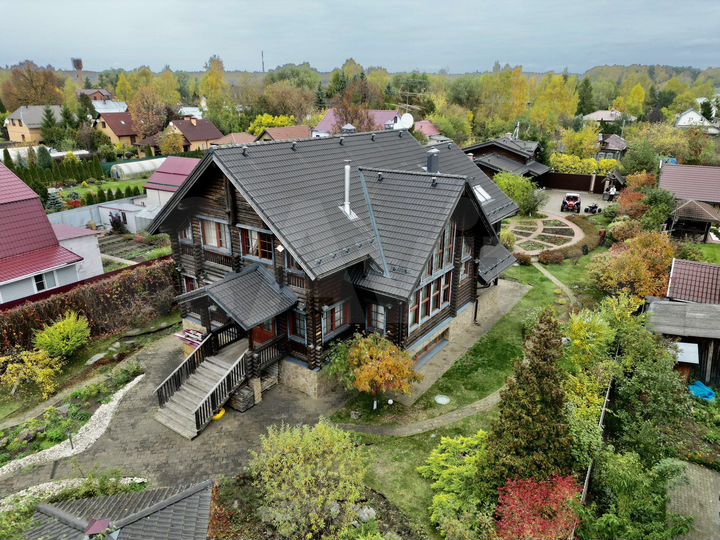 Дом 550 м² на участке 30 сот.