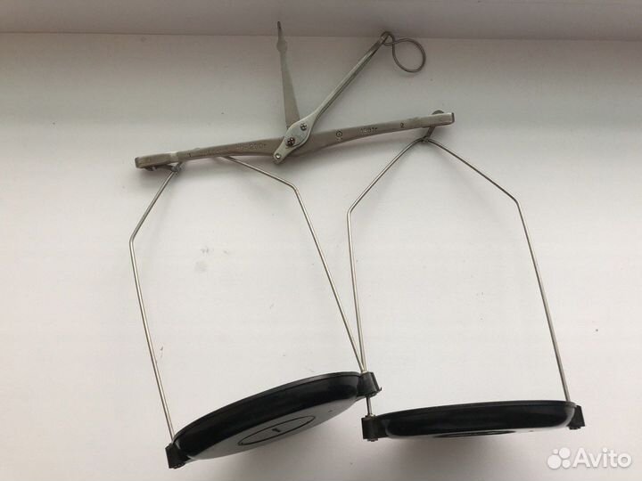 Набор гирек и весы