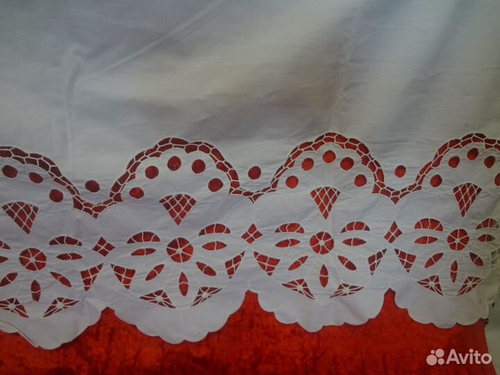 Старинный ламбрекен на окно ришелье