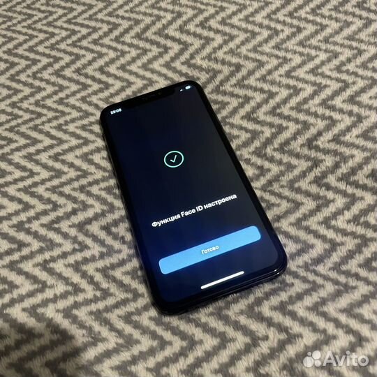 iPhone Xs, 256 ГБ