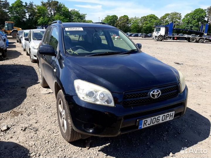 Ступица передняя правая toyota RAV 4 ZSA3 2006