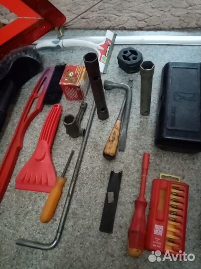 Набор автомобильных инструментов