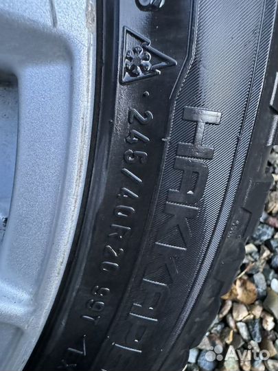 Nokian Tyres Hakkapeliitta 8 245/40 R20