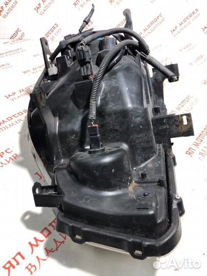 Фара галогеновая правая Nissan X Trail T31 2.0