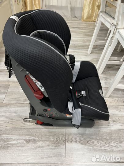 Детское автомобильное кресло