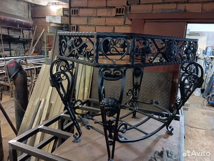 Кованый стол 