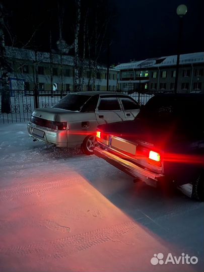 ВАЗ 2110 1.5 МТ, 2004, битый, 200 000 км