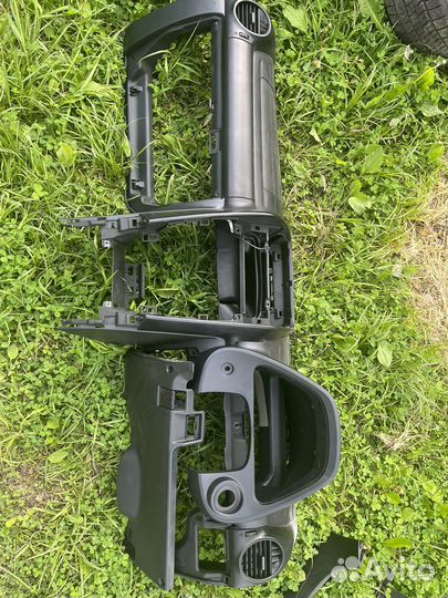 Торпеда (панель ) на toyota altezza