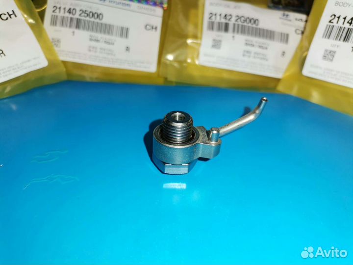 Форсунки маслa G4KD и G4KE 21142-2G000 21140-25000