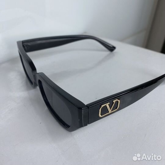 Очки valentino