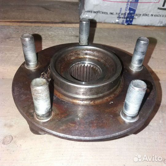 Ступица передняя Ниссан Икстрейл Т31