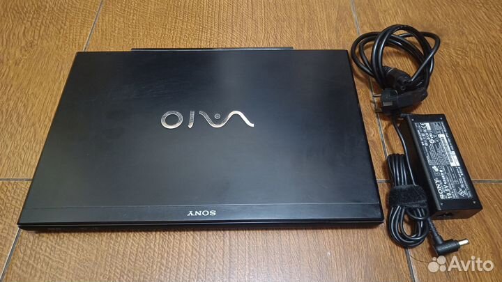 Ноутбук Sony VPC-SE1V9R