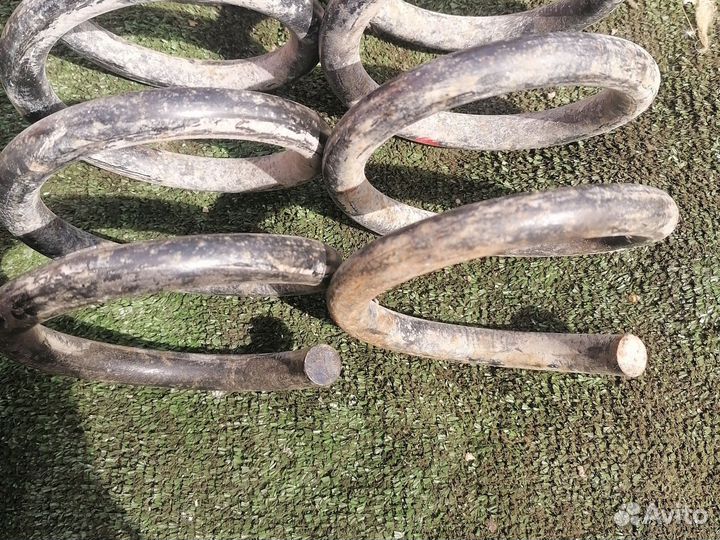 Задние пружины w 202 комплект 2 шт