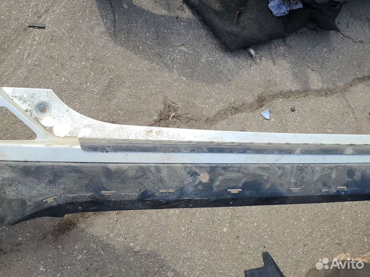 Бампер задний Toyota rav 4 CA 40