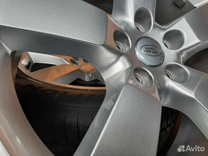 R20 Pirelli Scorpion Winter 255/60, PCD 5x120 DIA 72.6