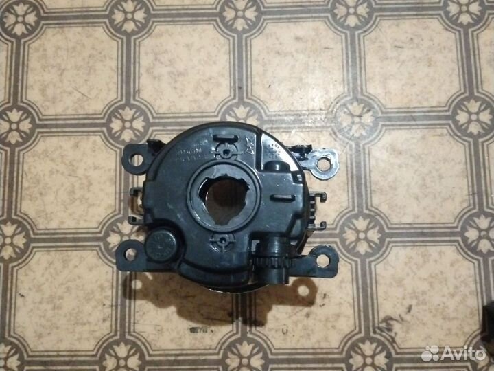 Противотуманная фара форд фокус 3 Ниссан