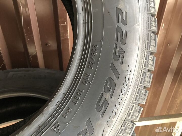 Pirelli Ice Zero FR 225/65 R17 106T